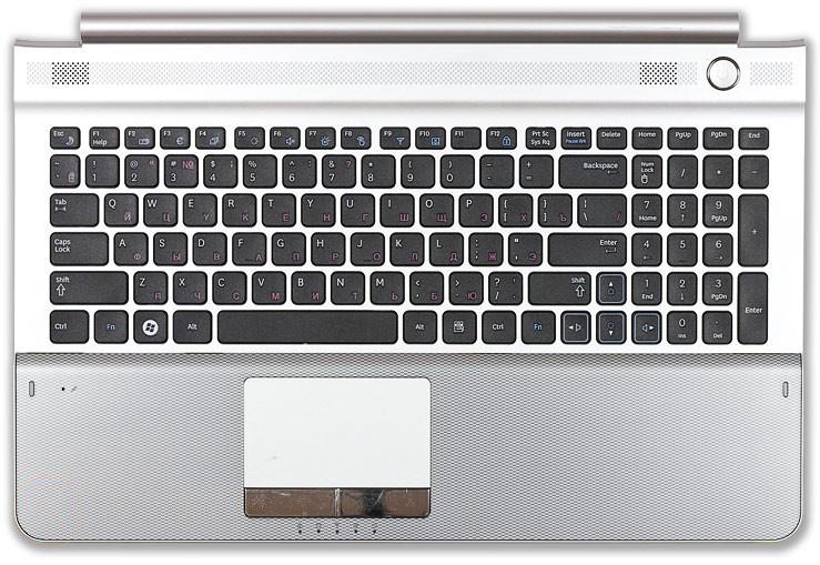 Клавиатура для ноутбука Samsung RC520 топ-панель серебристая