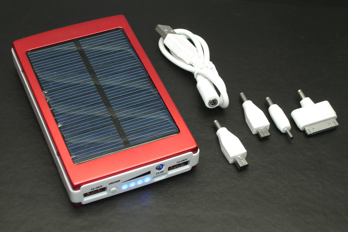 ������������� ������� ����������� Powerbank 13800mAh �� ��������� ������� c ���������