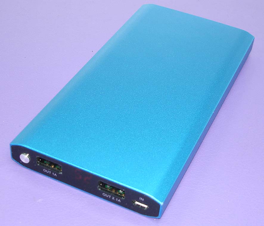 ������������� ������� ����������� Powerbank Racing C1202 12000mAh 5V 2A � �������� ��������