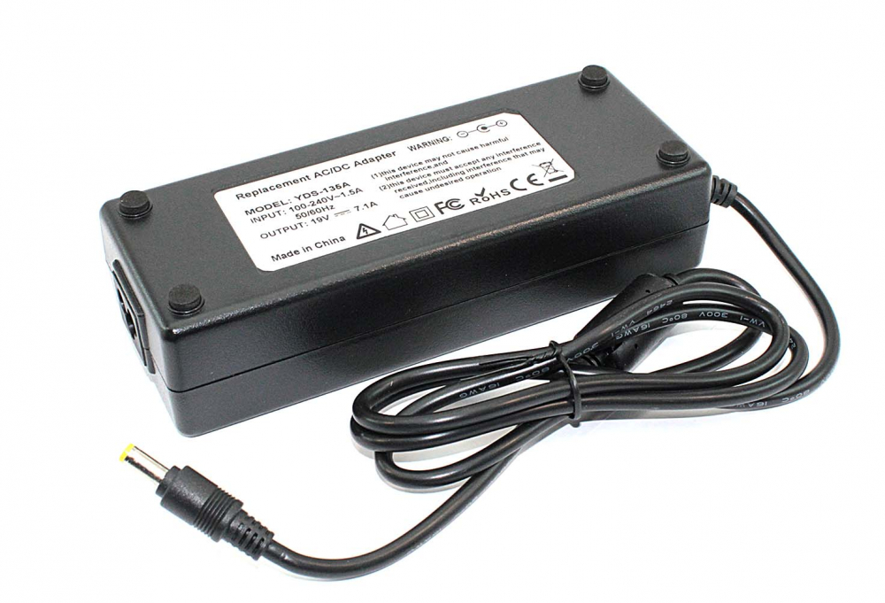 ���� ������� (������� �������) ��� ��������� Hipro 19V  7.1A 5.5x2.5 OEM